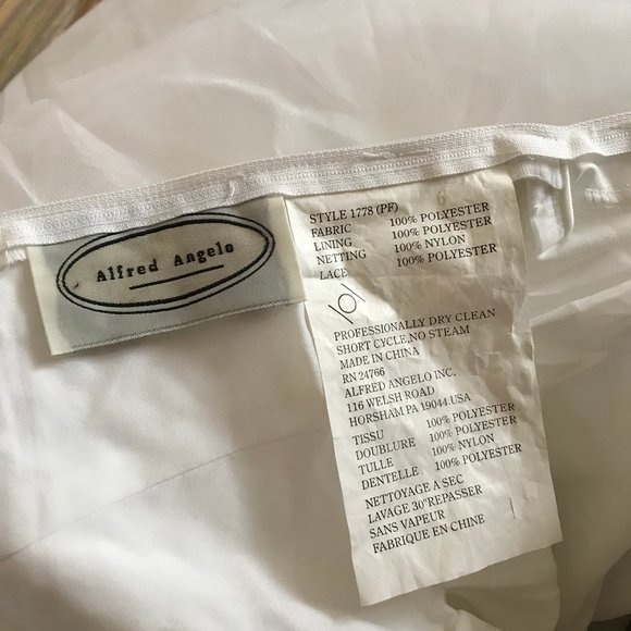 Alfred Angelo Sleeveless Mesh Satin Beaded Bodice Bridal Gown Tulle Skirt Train - Picture 11 of 11